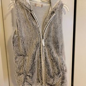 Altar's State Sherpa Vest